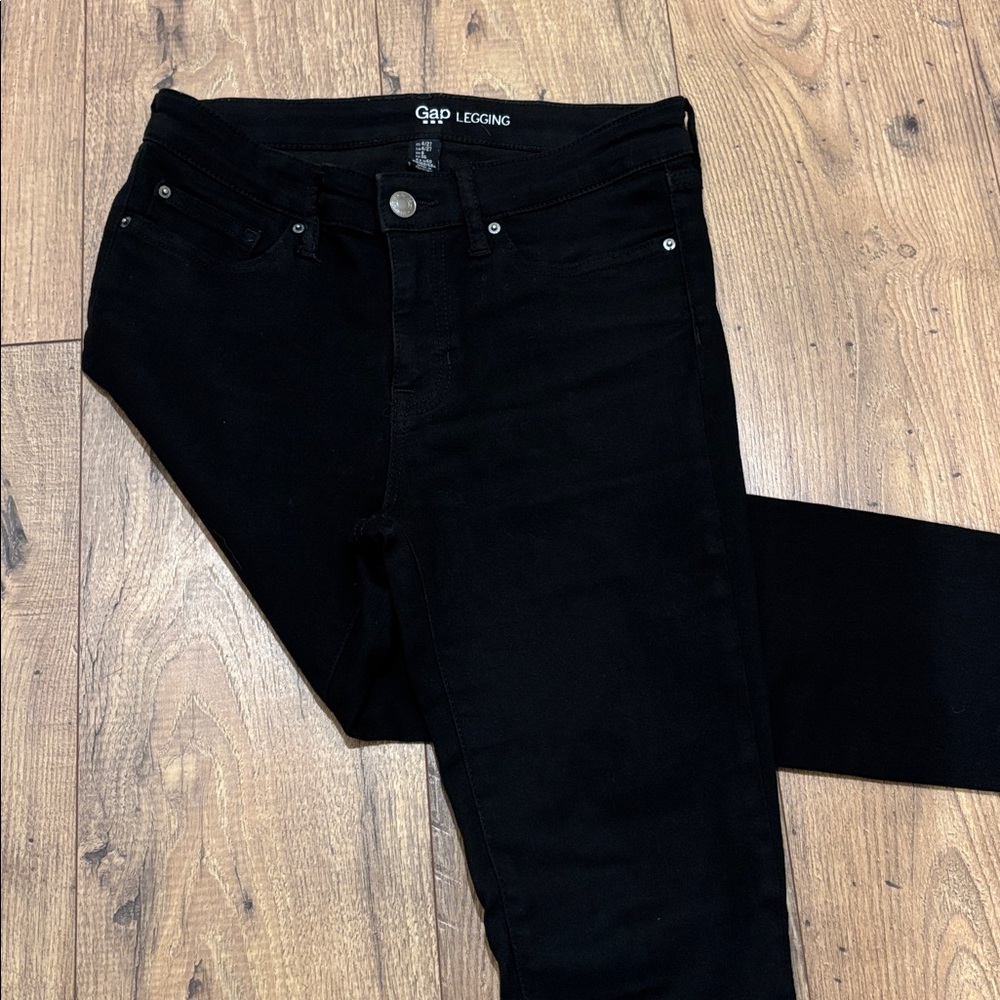 GAP Women's Skinny Jeans - Black